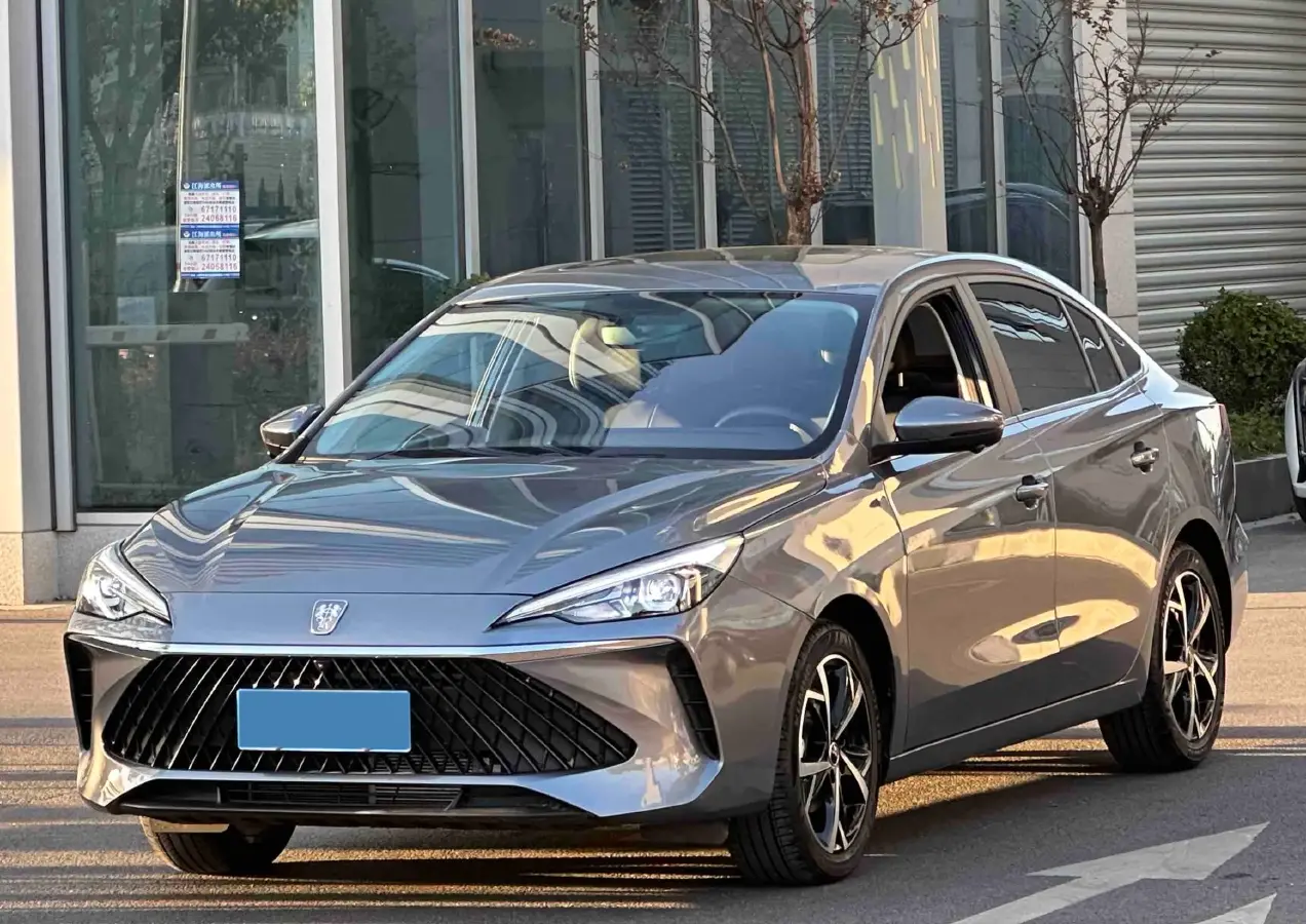 2024 Roewe i5 1.5L 129HP L4 CVT