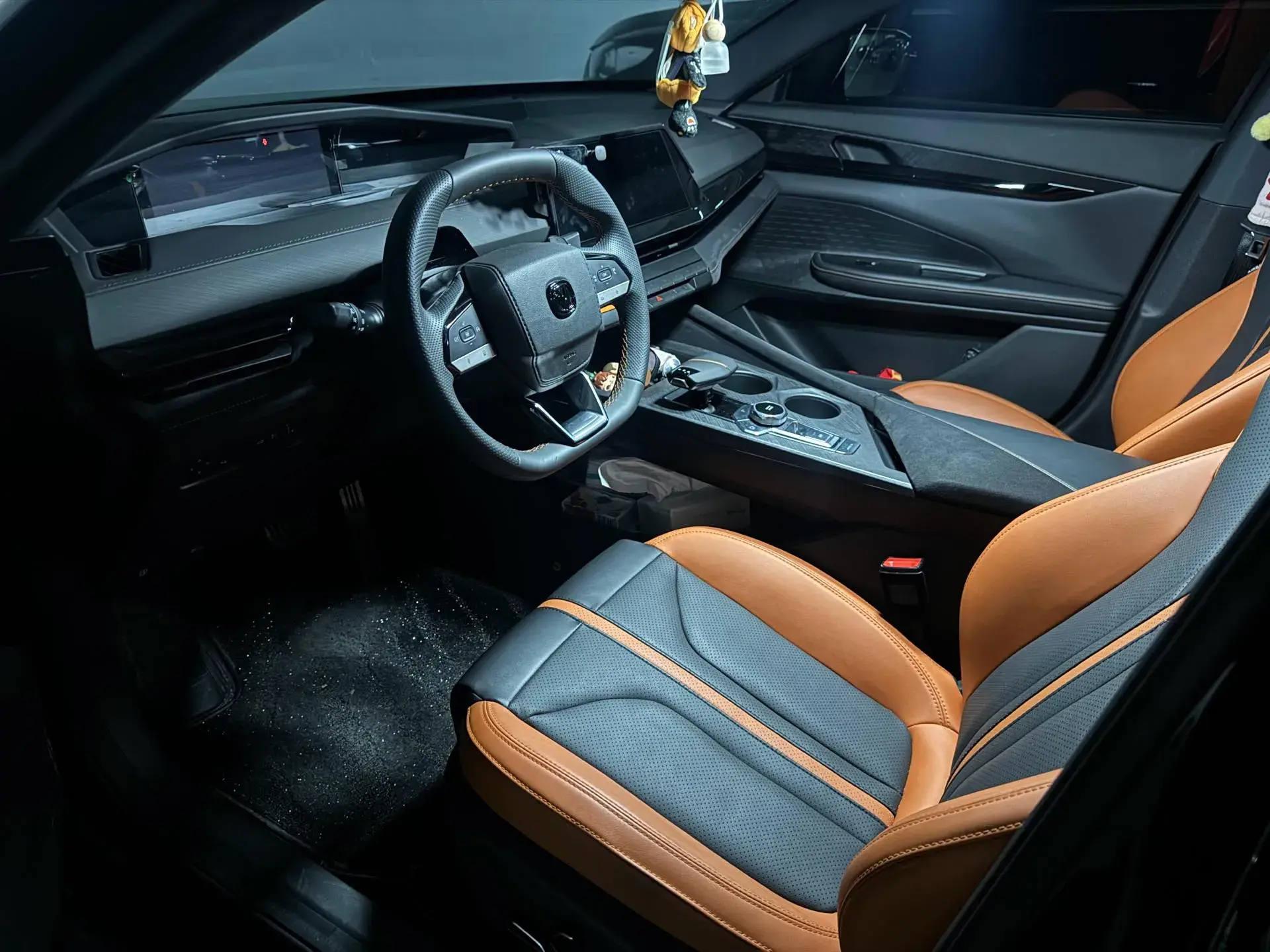 2024 CHANGAN UNI-V thumbnail 2