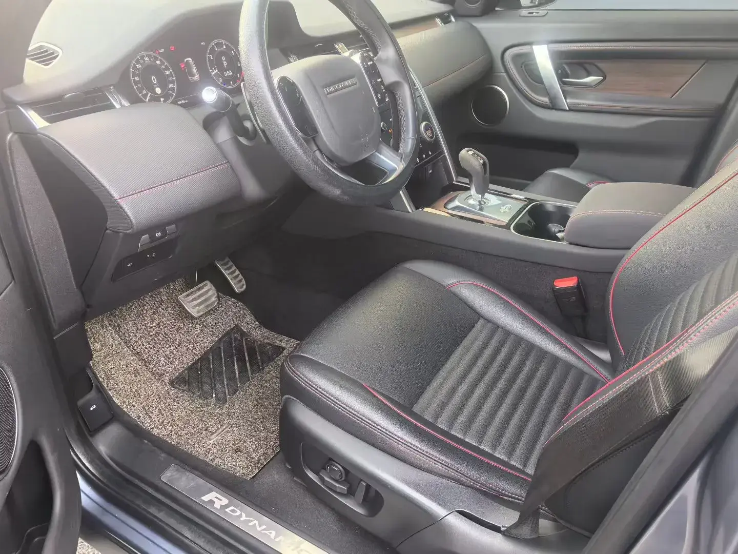 2020 LAND ROVER thumbnail 4