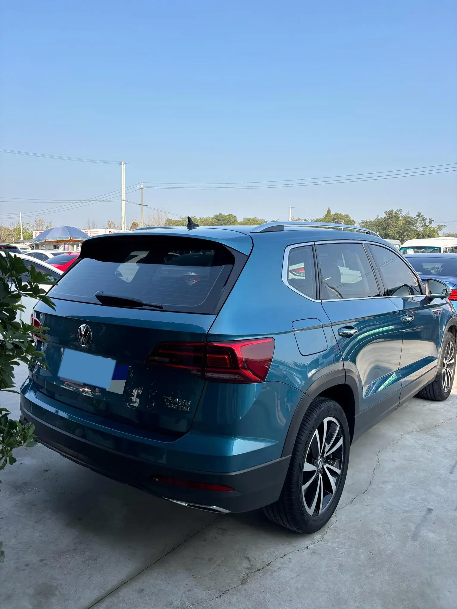 2020 VOLKSWAGEN THARU thumbnail 4