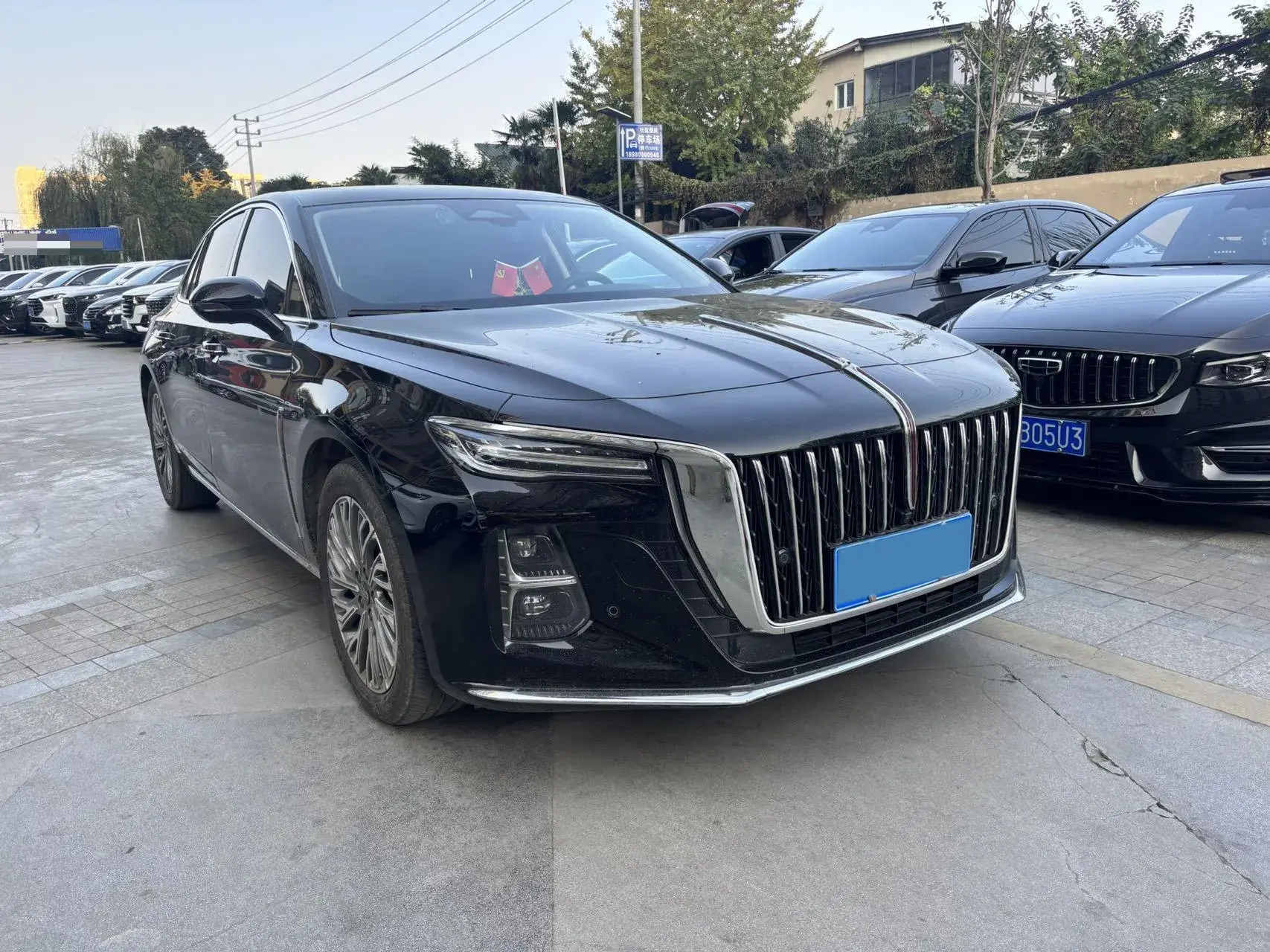 2023 HONGQI H5 thumbnail 4