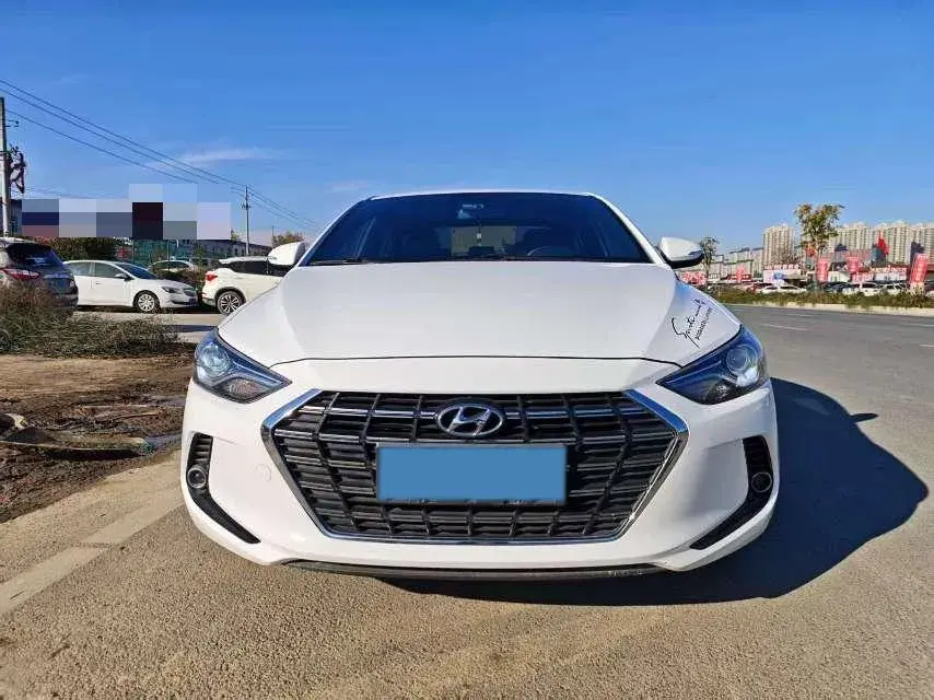 2019 HYUNDAI ELANTRA thumbnail 2