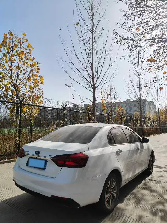 2018 GEELY EMGRAND thumbnail 4