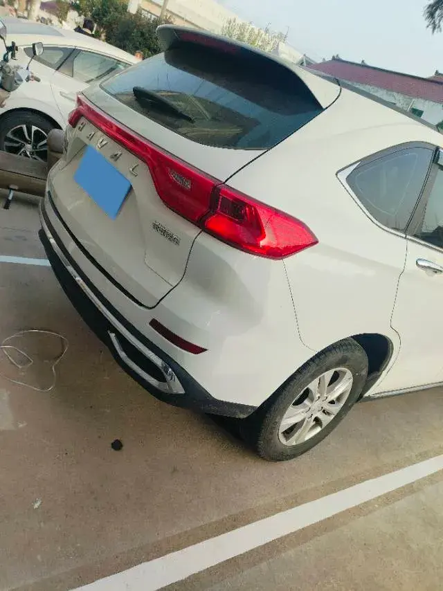 2021 HAVAL H6 thumbnail 3