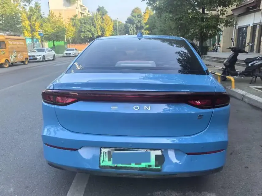 2022 AION S thumbnail 2