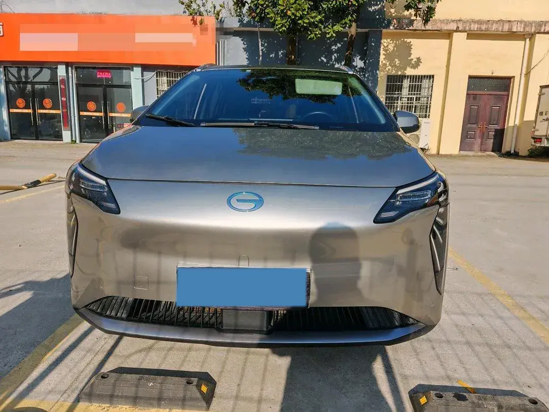 2023 AION Y thumbnail 2