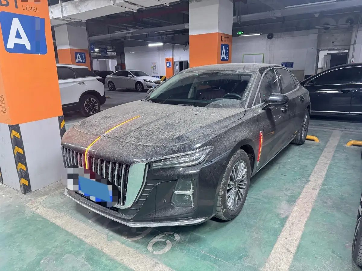 2023 HongQi H5 2.0T 224HP L4 8AT 2023 HongQi H5 2.0T 224HP L4 8AT