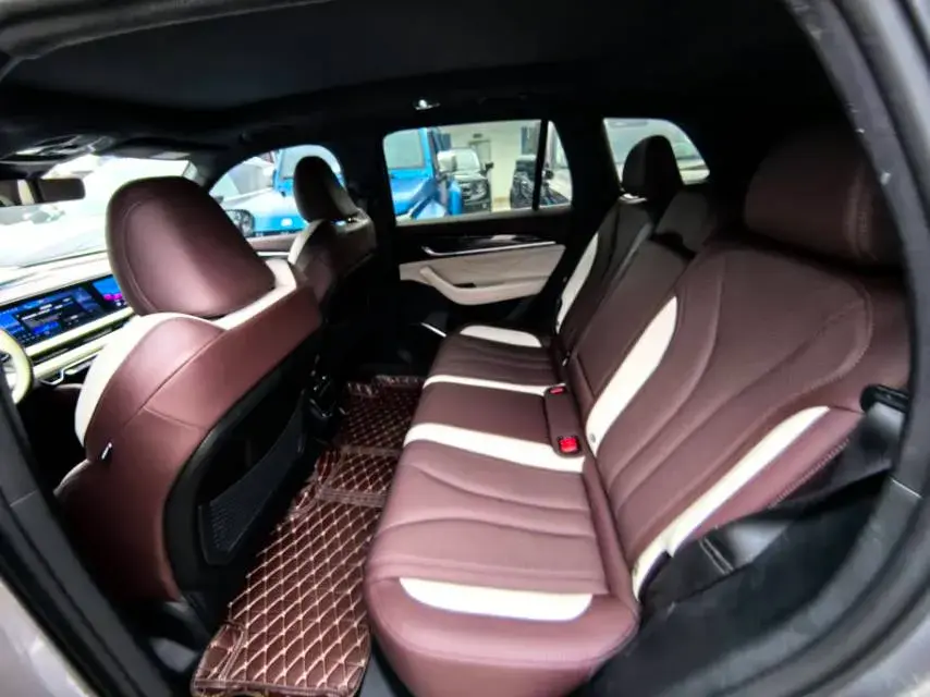 2021 GEELY MONJARO thumbnail 3