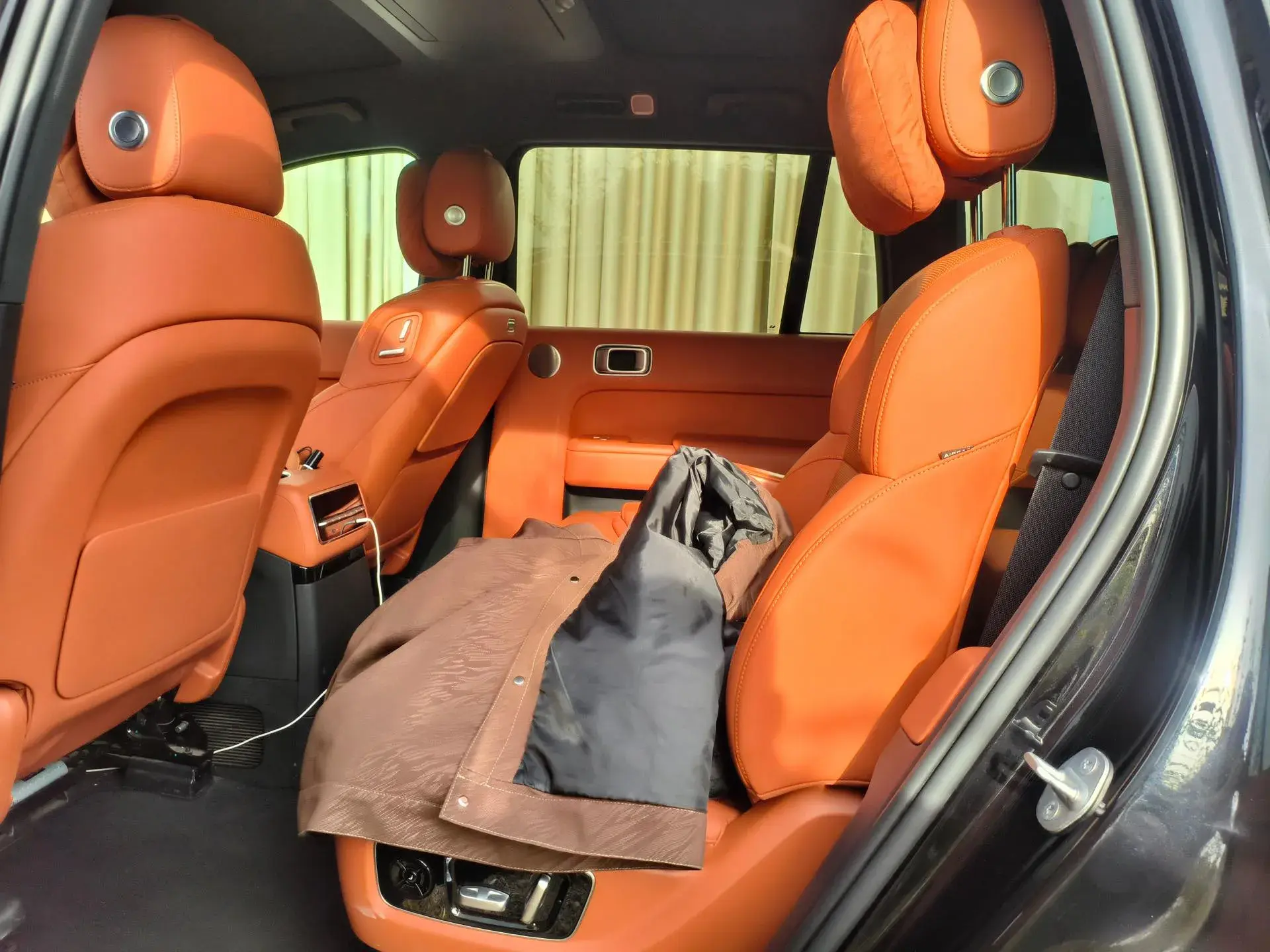 2022 LI L9 thumbnail 4