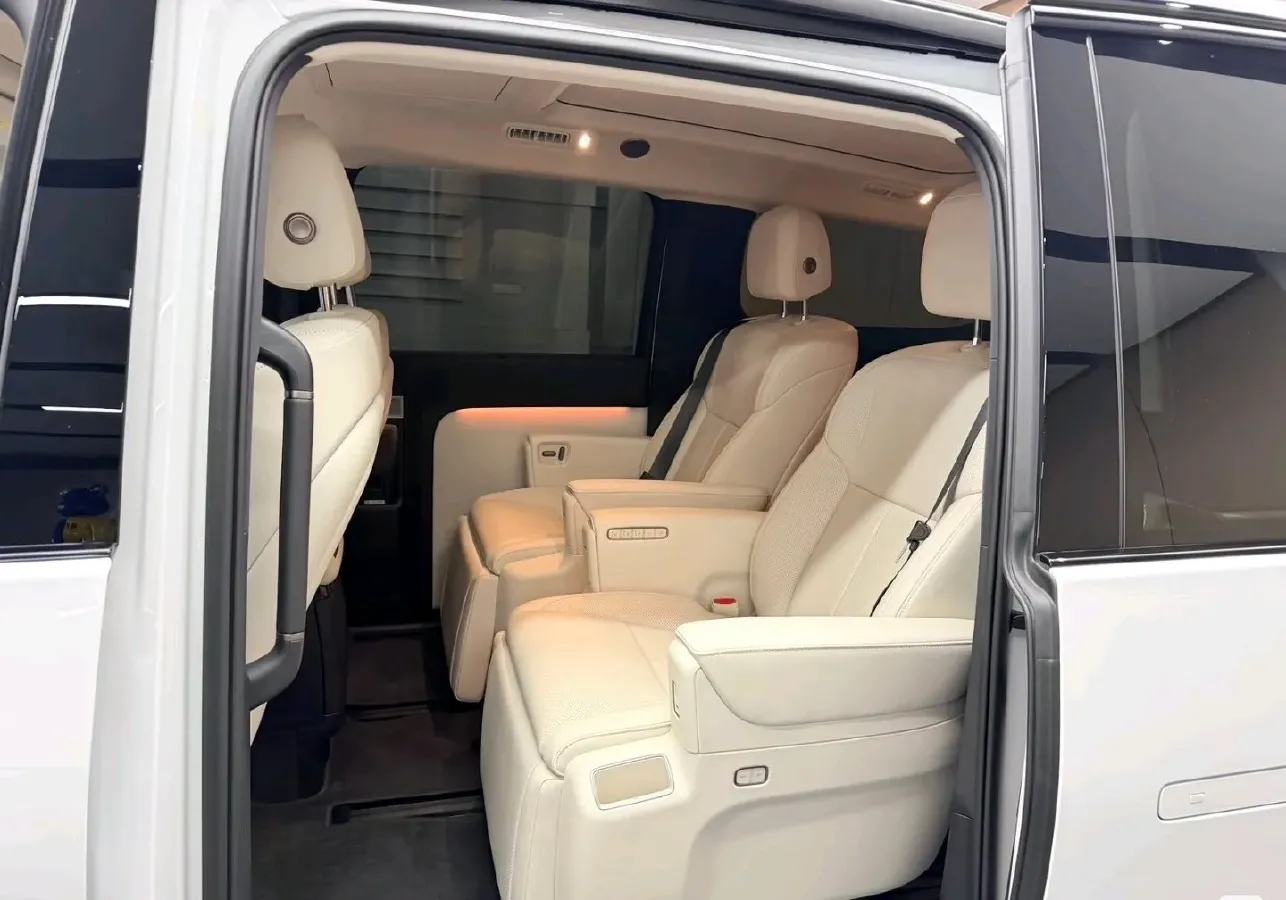 2025 Li MEGA BEV,autocango,china used car exporter,china ev exporter,chinese used car exporter,chinese used ev exporter