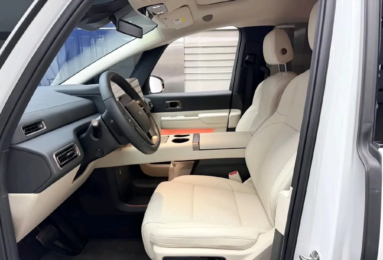 2025 Li MEGA BEV,autocango,china used car exporter,china ev exporter,chinese used car exporter,chinese used ev exporter