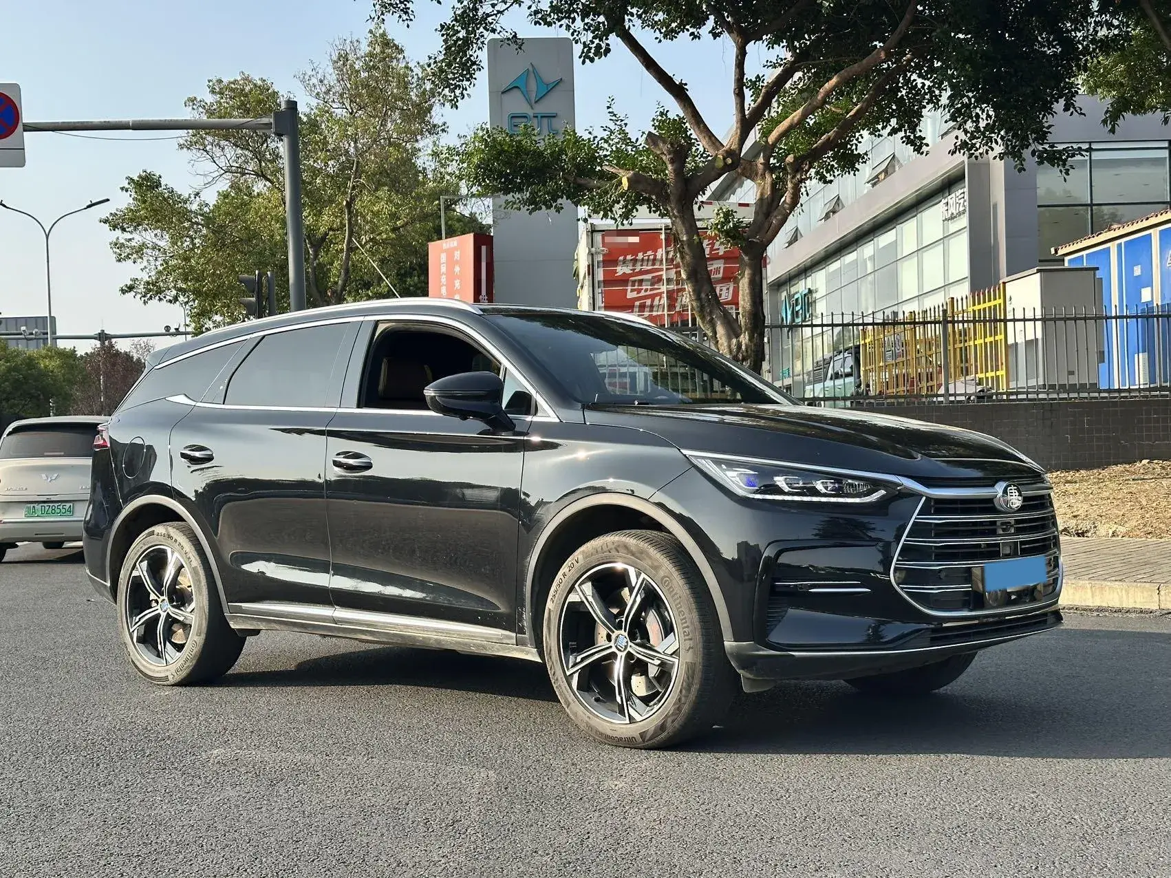 2021 BYD TANG thumbnail 2