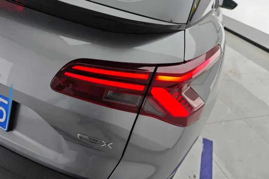 2021 CITROEN C5 thumbnail 4