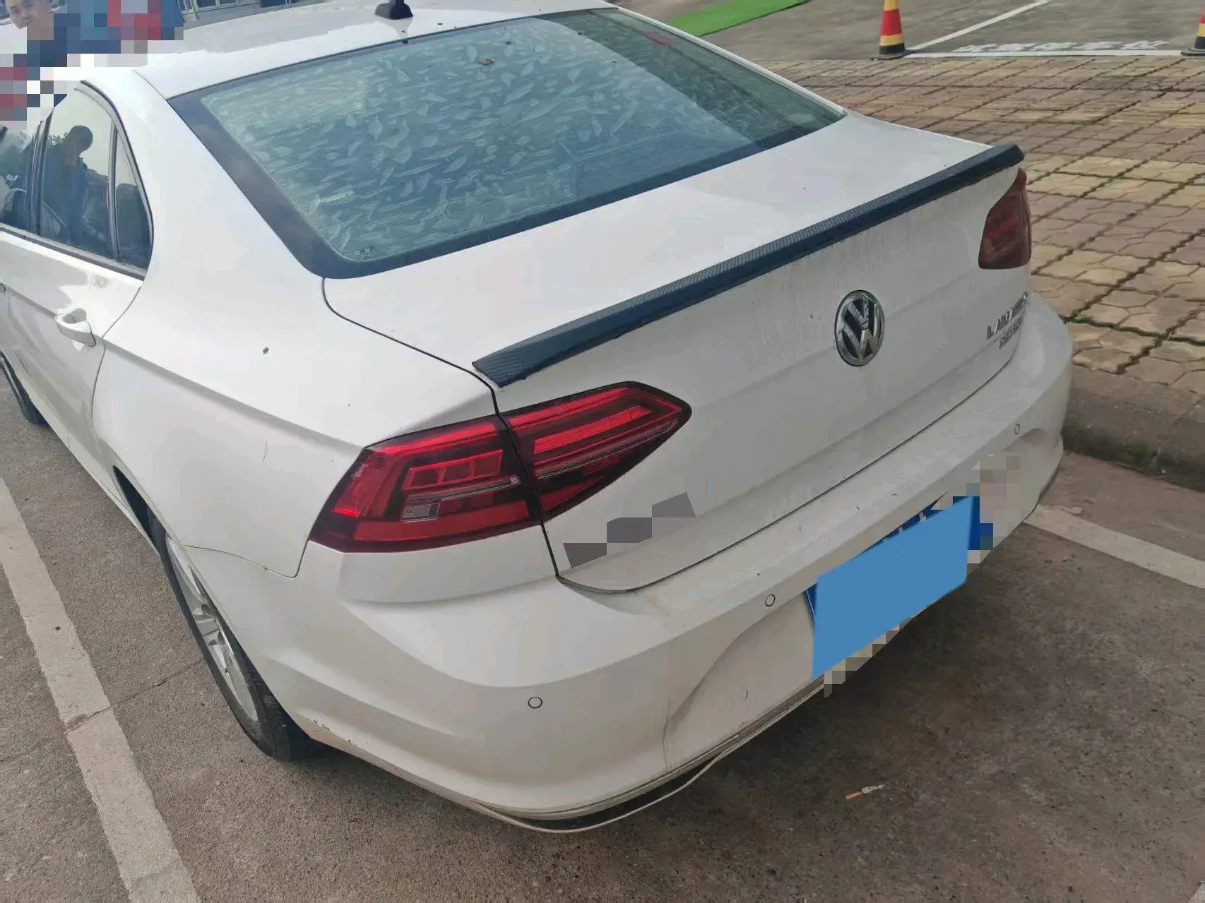 2019 VOLKSWAGEN LAMANDO thumbnail 2