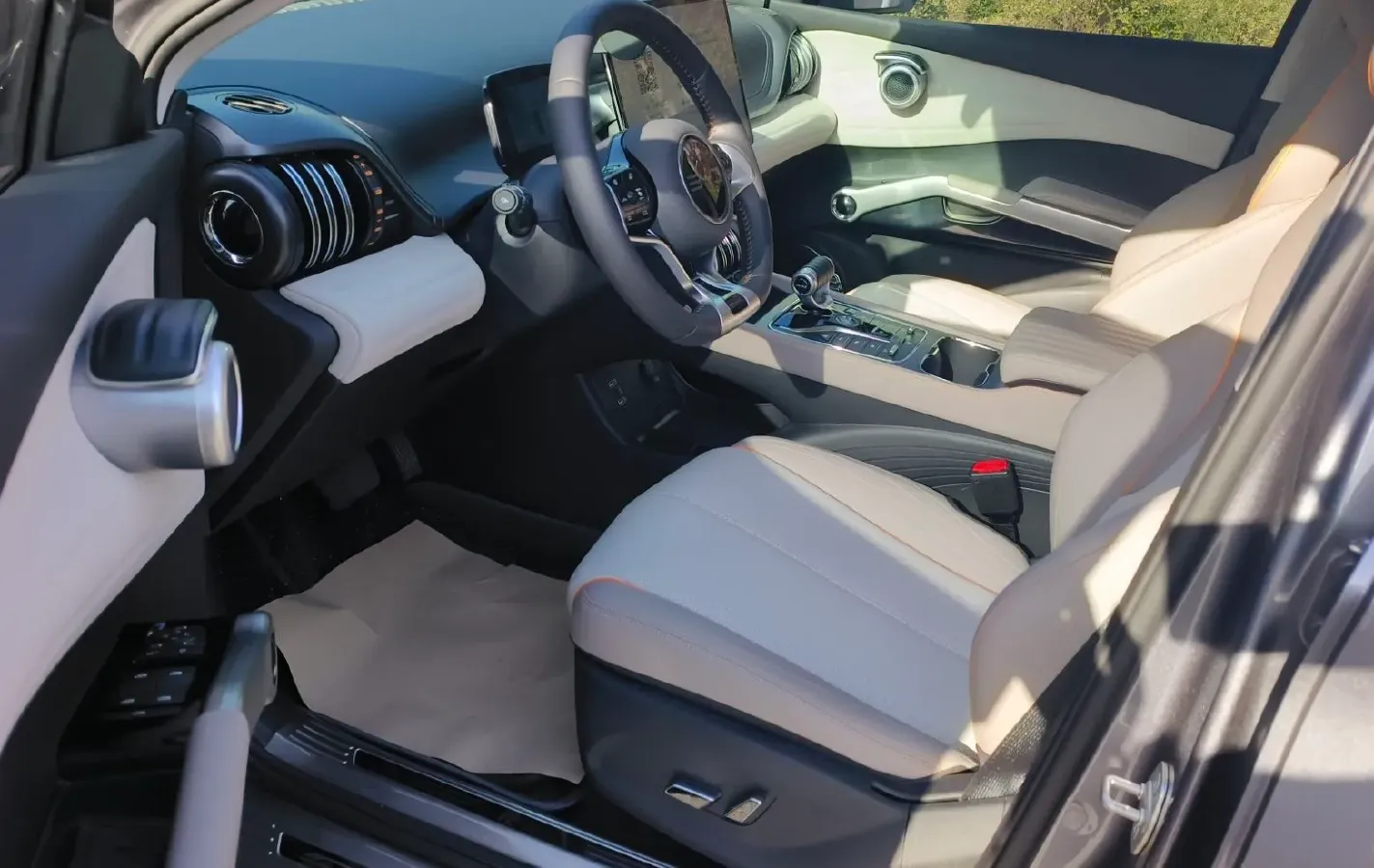 2023 BYD Yuan Plus BEV 60.48KWH,autocango,china used car exporter,china ev exporter,chinese used car exporter,chinese used ev exporter