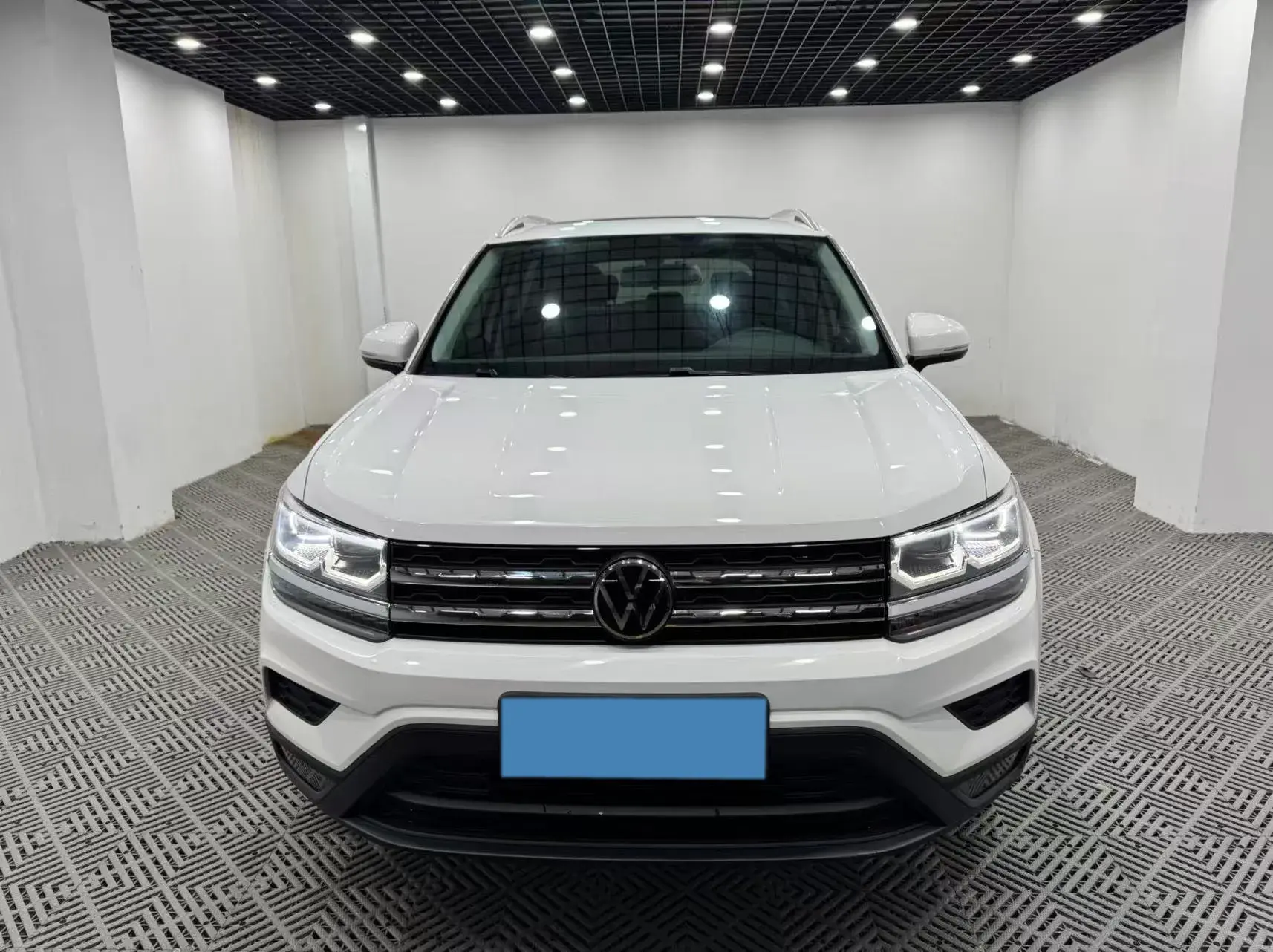 2021 VOLKSWAGEN THARU thumbnail 3