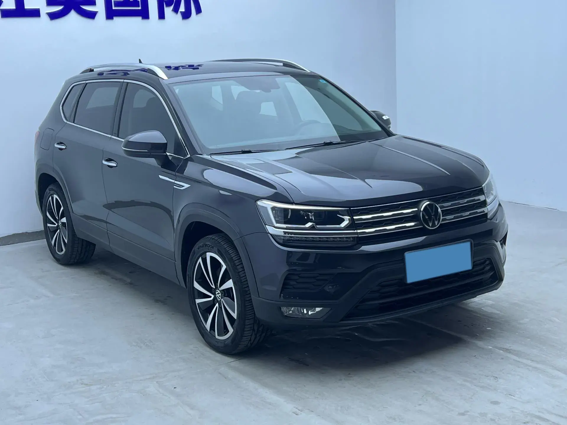 2022 VOLKSWAGEN THARU thumbnail 3