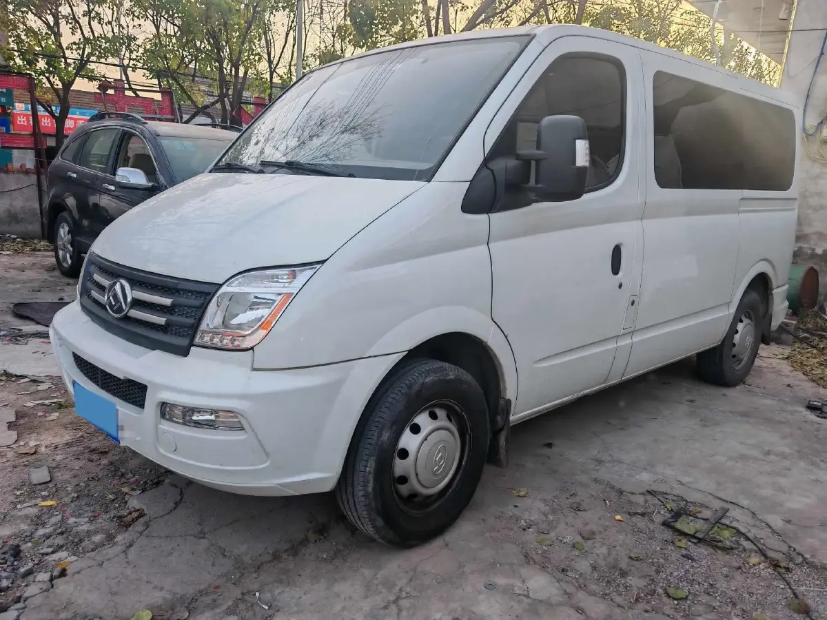2021 MAXUS XinTu V80 2.0T 127HP L4 6MT