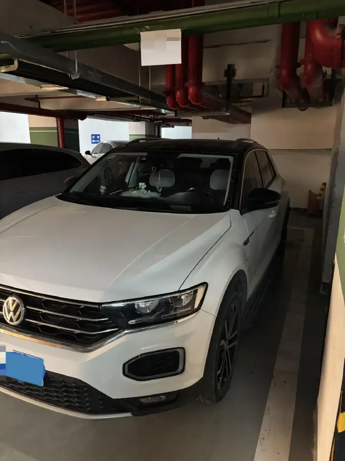 2019 Volkswagen T-Roc 1.4T 150HP L4 7DCT 2019 Volkswagen T-Roc 1.4T 150HP L4 7DCT