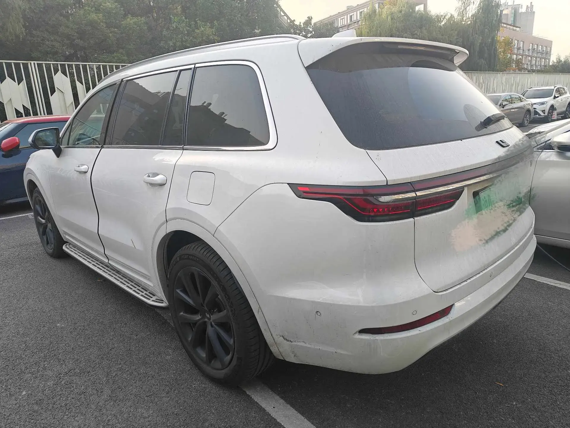 2021 LI ONE thumbnail 4