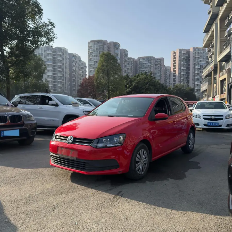 2016 Volkswagen Polo 1.4L 90HP L4 6AT
