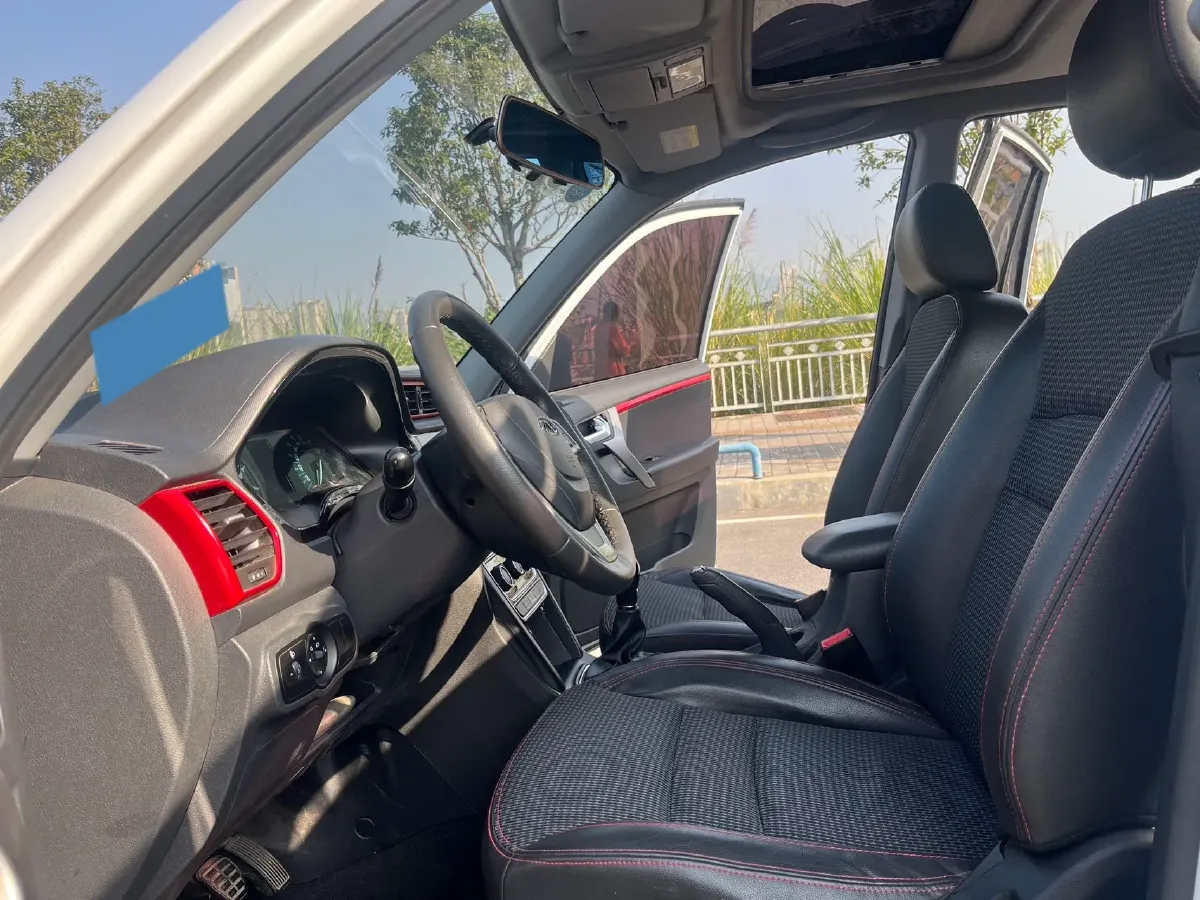 2018 Chery Tiggo 3 1.6L 126HP L4 5MT,autocango,china used car exporter,china ev exporter,chinese used car exporter,chinese used ev exporter