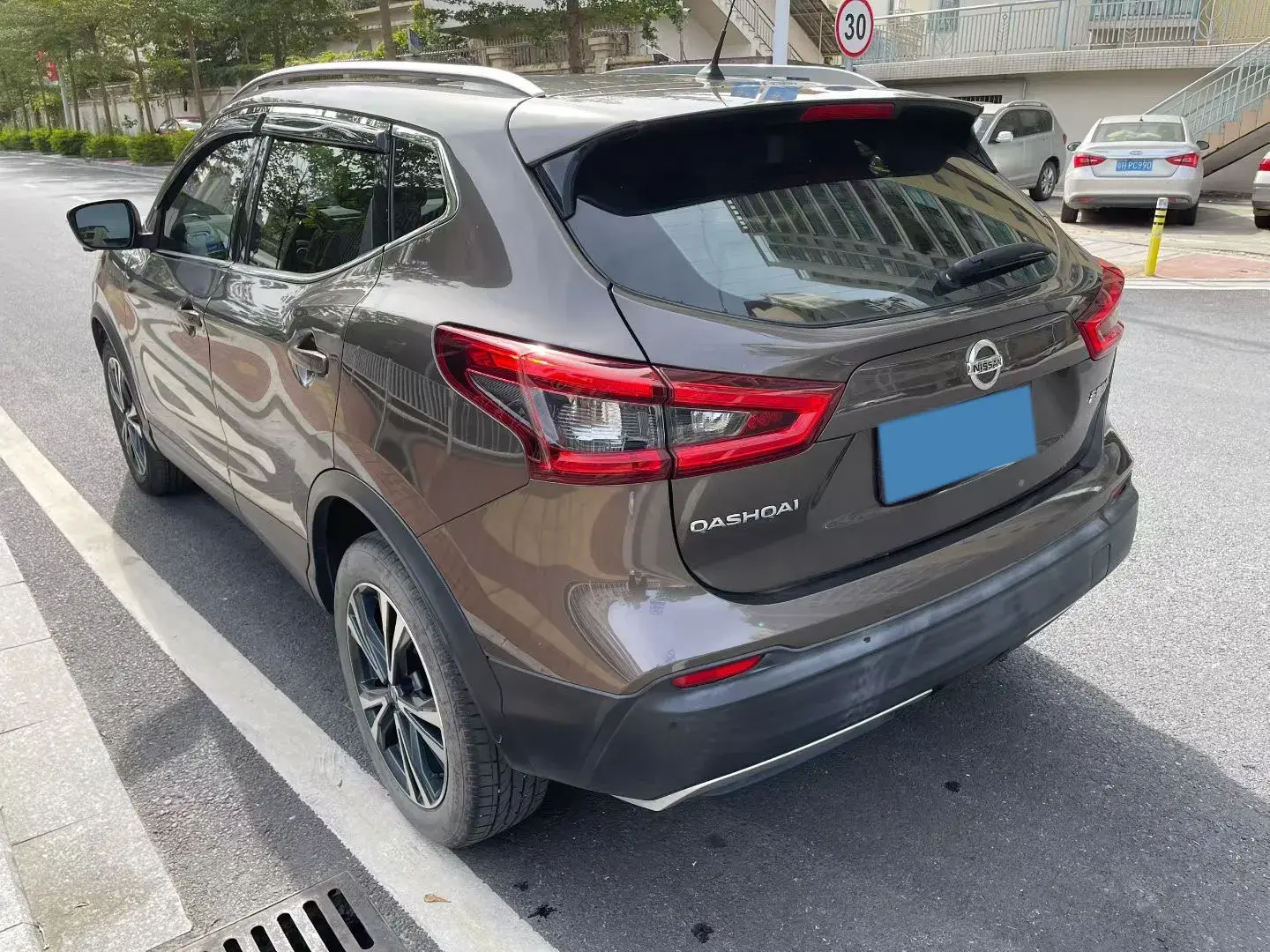 2022 NISSAN QASHQAI thumbnail 4