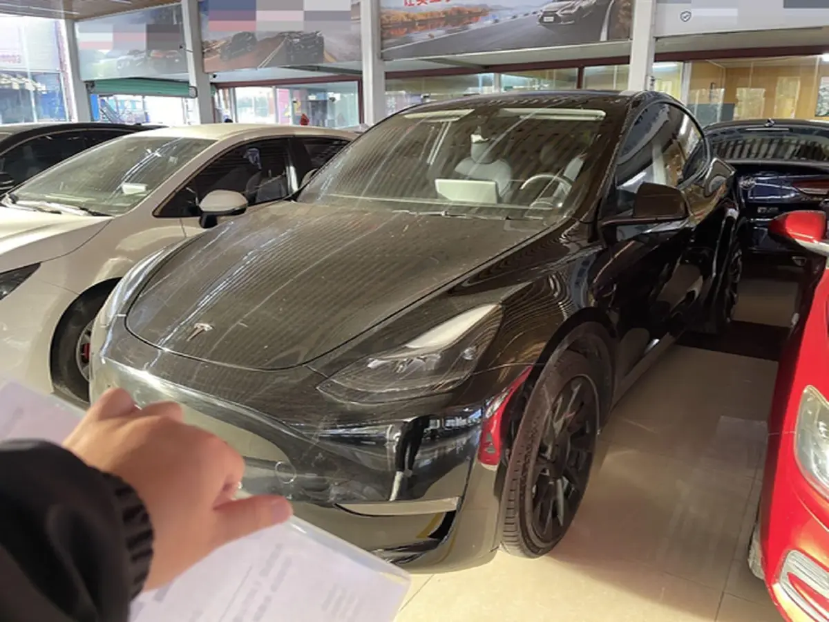 2024 Tesla Model Y BEV 60KWH