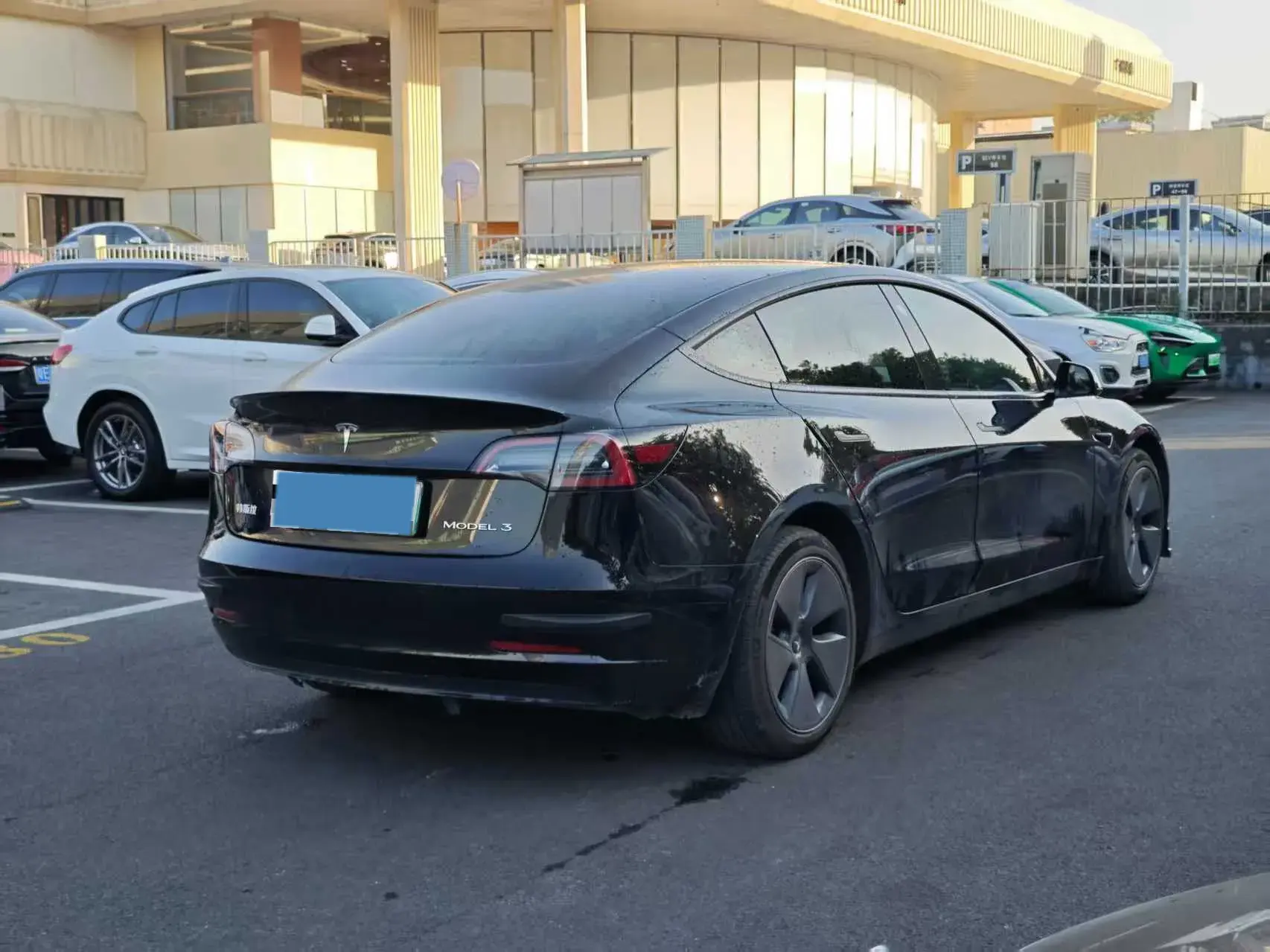 2022 TESLA MODEL thumbnail 3