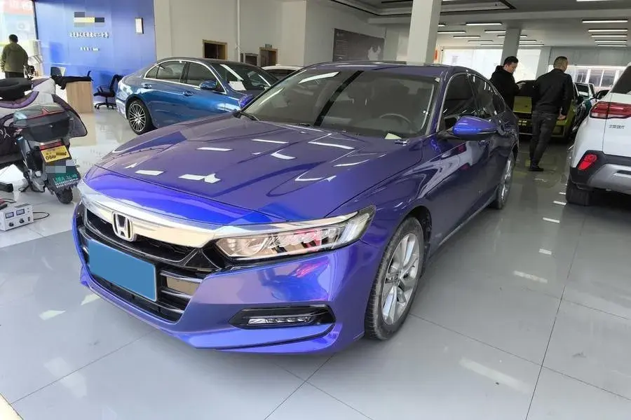 2018 Honda Accord 1.5T 194HP L4 CVT