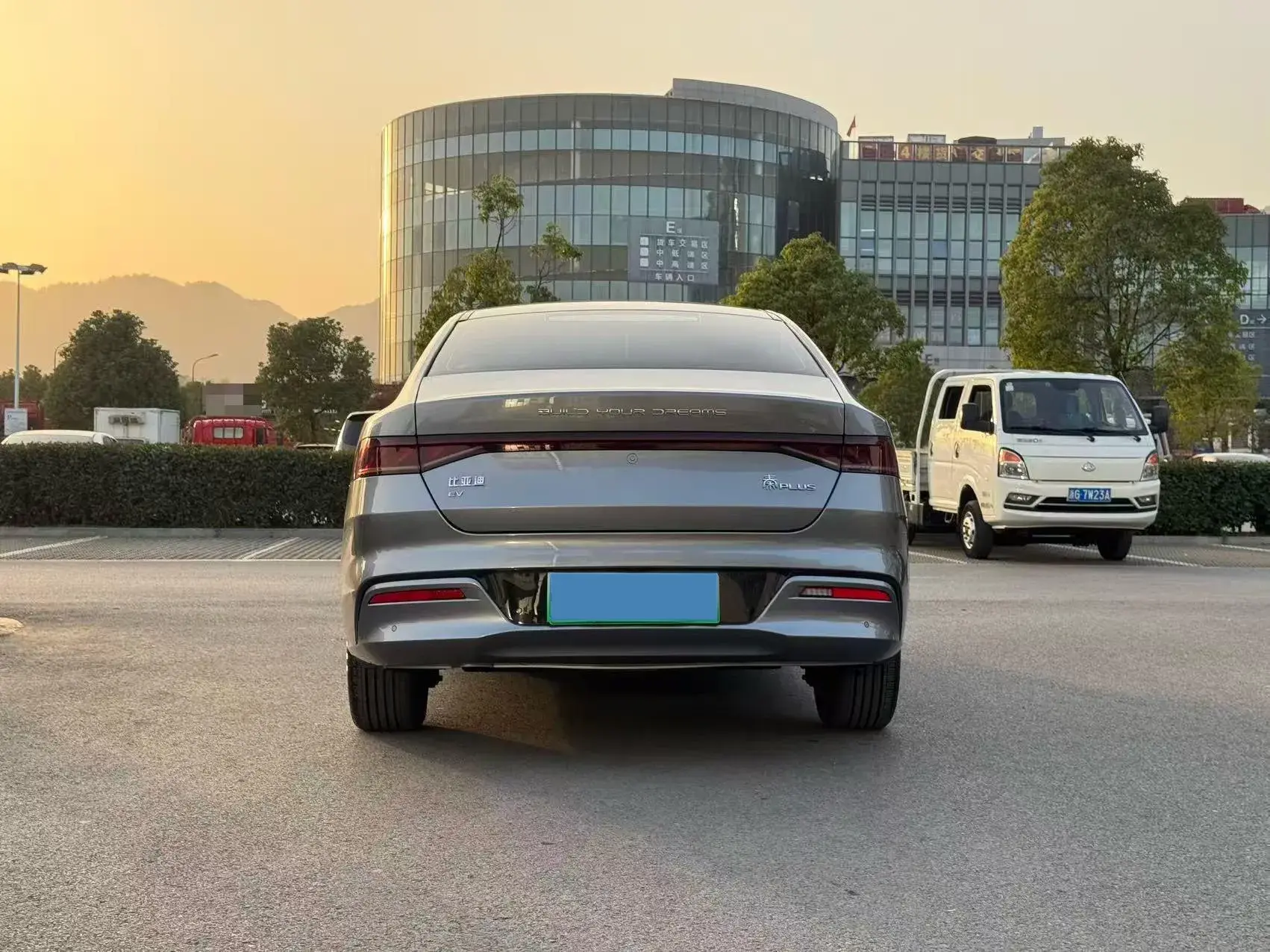 2021 BYD QIN thumbnail 4