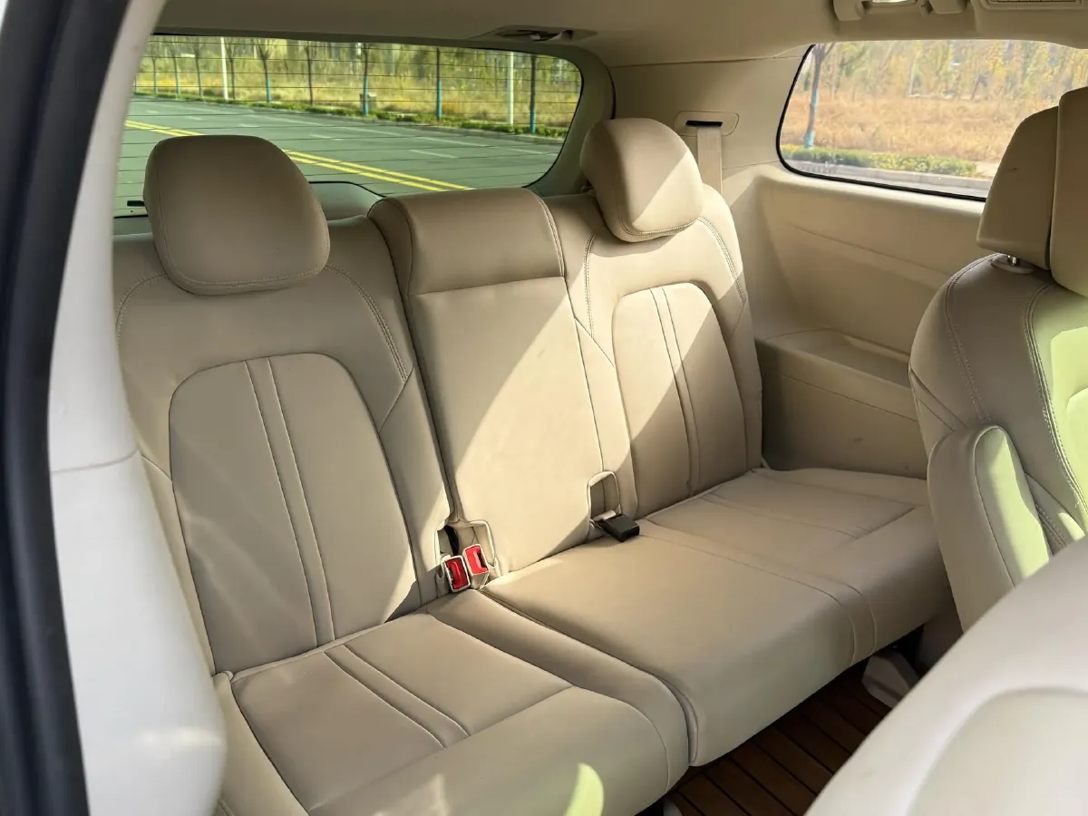 2023 Buick GL8 2.0T 237HP L4 9AT,autocango,china used car exporter,china ev exporter,chinese used car exporter,chinese used ev exporter