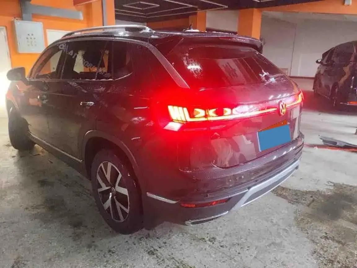 2023 VOLKSWAGEN TAYRON thumbnail 2