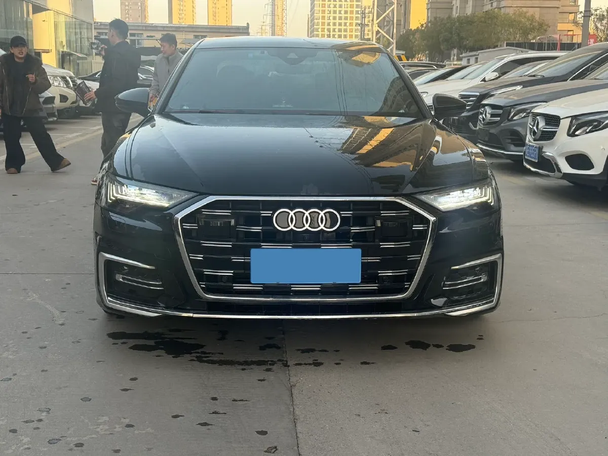 2020 Audi A6L 2.0T 190HP L4 7DCT,autocango,china used car exporter,china ev exporter,chinese used car exporter,chinese used ev exporter