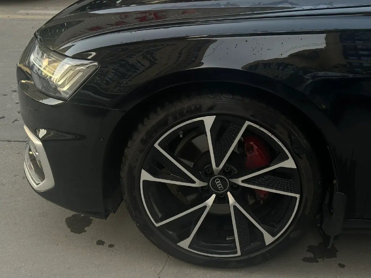 2020 Audi A6L 2.0T 190HP L4 7DCT,autocango,china used car exporter,china ev exporter,chinese used car exporter,chinese used ev exporter