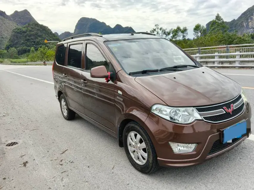 2016 WULING HONGGUANG thumbnail 3