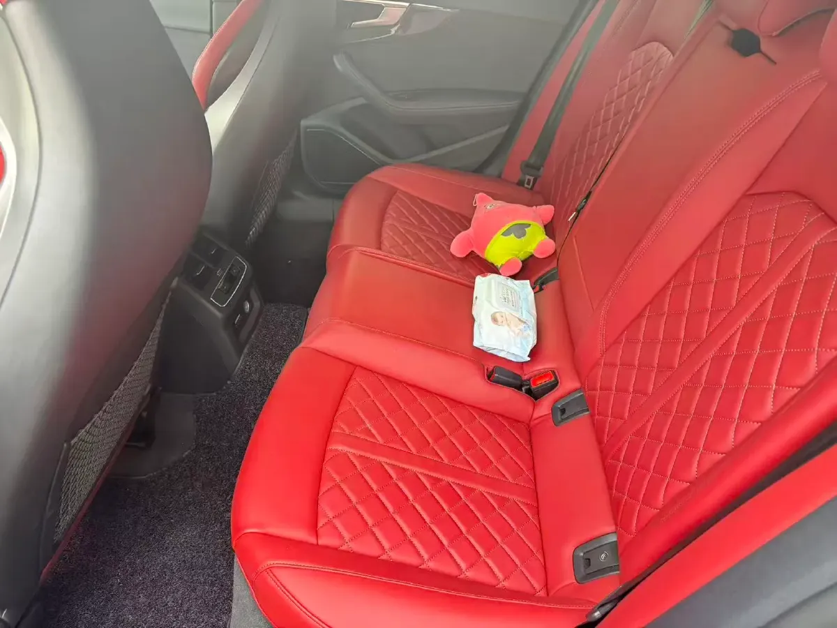 2024 Audi S5 3.0T 354HP V6 8AT,autocango,china used car exporter,china ev exporter,chinese used car exporter,chinese used ev exporter