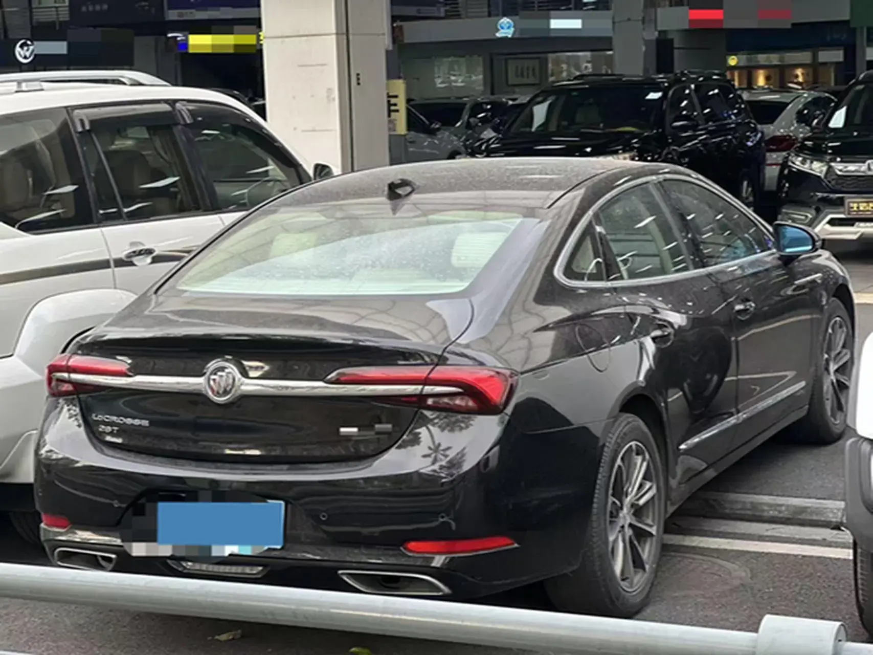 2020 BUICK LARCOSSE thumbnail 3