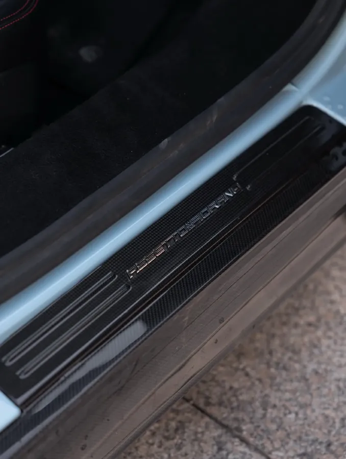 2020 Ferrari SF90 3.9T 781HP V8 8DCT PHEV 7.9KWH,autocango,china used car exporter,china ev exporter,chinese used car exporter,chinese used ev exporter