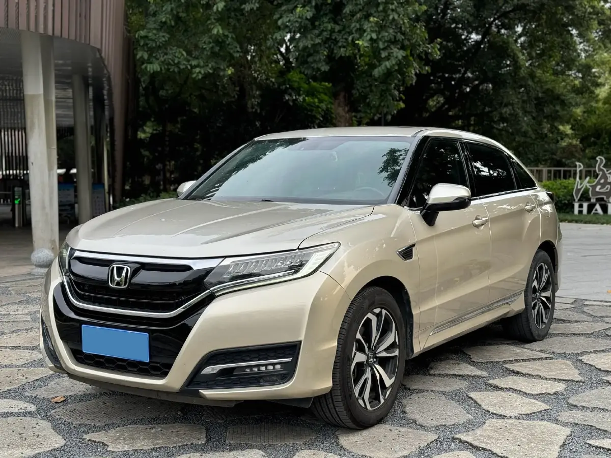 2017 Honda UR-V 1.5T 193HP L4 CVT