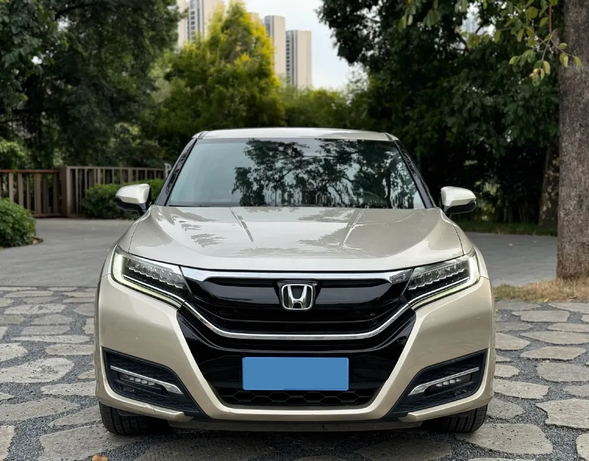 2017 Honda UR-V 1.5T 193HP L4 CVT,autocango,china used car exporter,china ev exporter,chinese used car exporter,chinese used ev exporter
