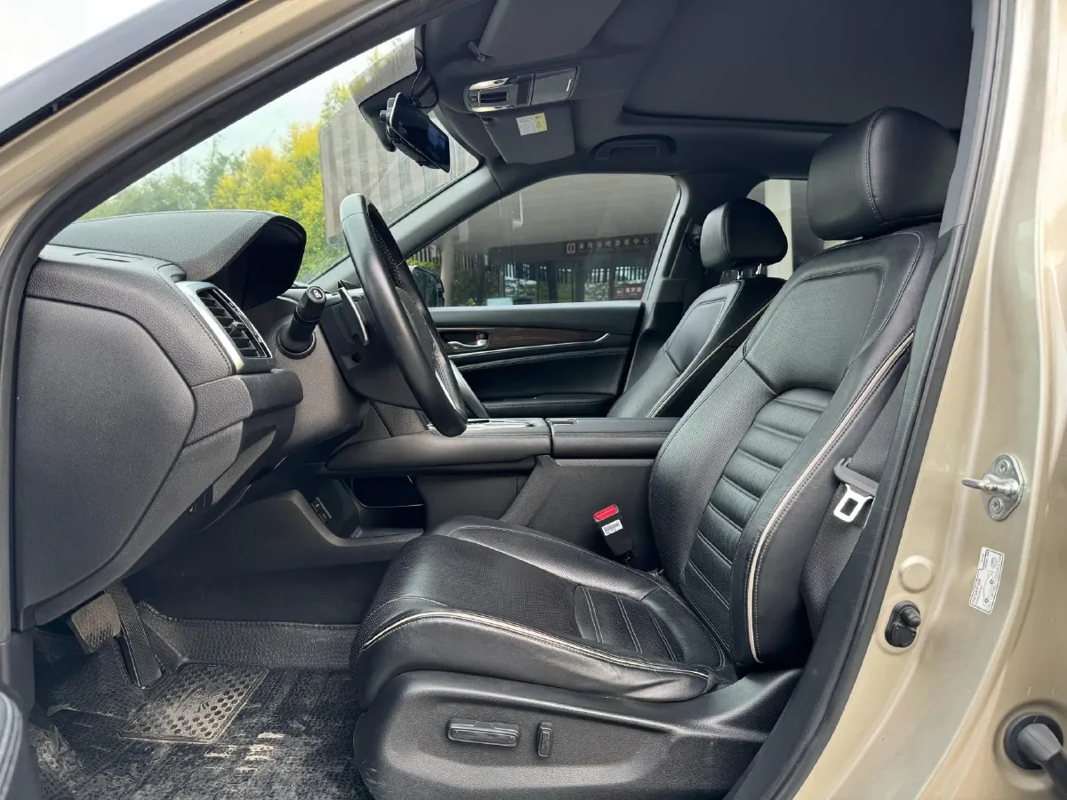 2017 Honda UR-V 1.5T 193HP L4 CVT,autocango,china used car exporter,china ev exporter,chinese used car exporter,chinese used ev exporter