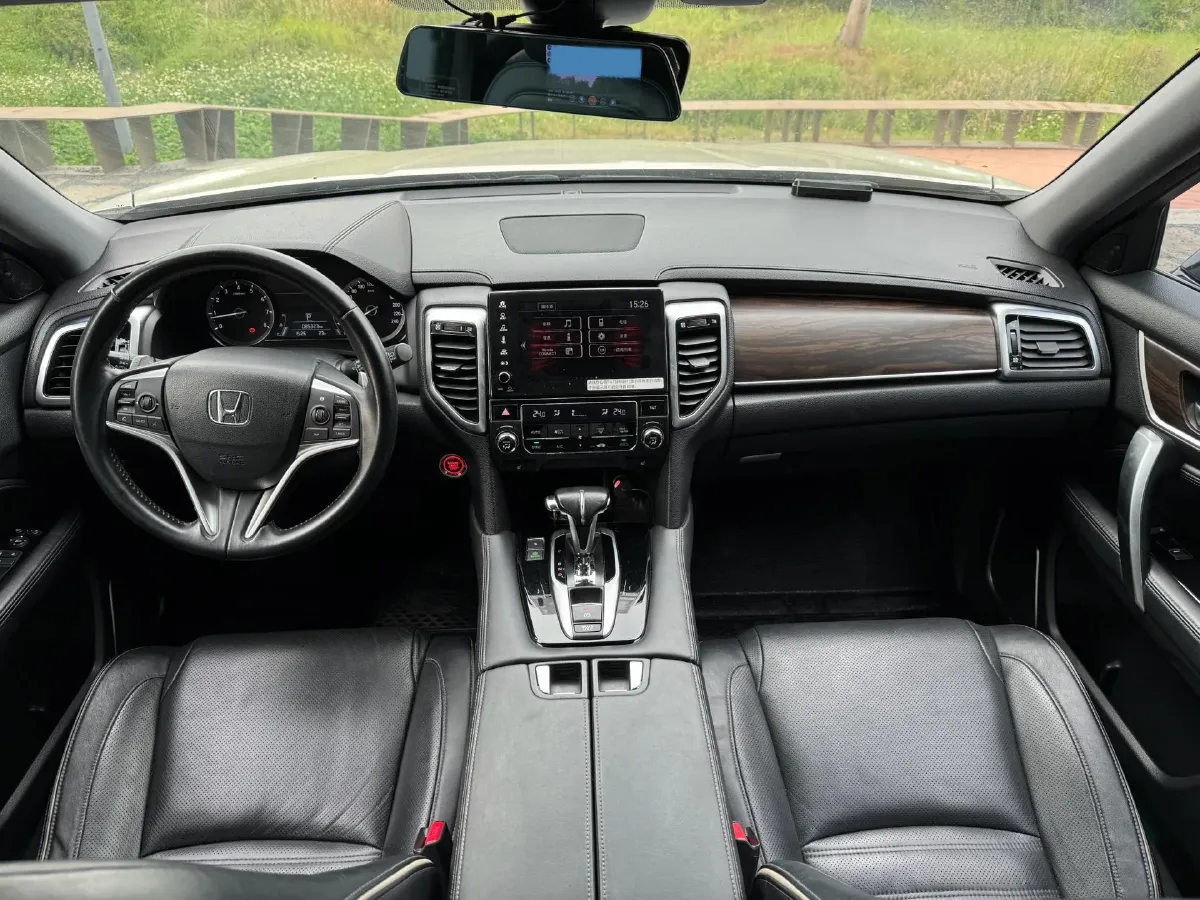 2017 Honda UR-V 1.5T 193HP L4 CVT,autocango,china used car exporter,china ev exporter,chinese used car exporter,chinese used ev exporter