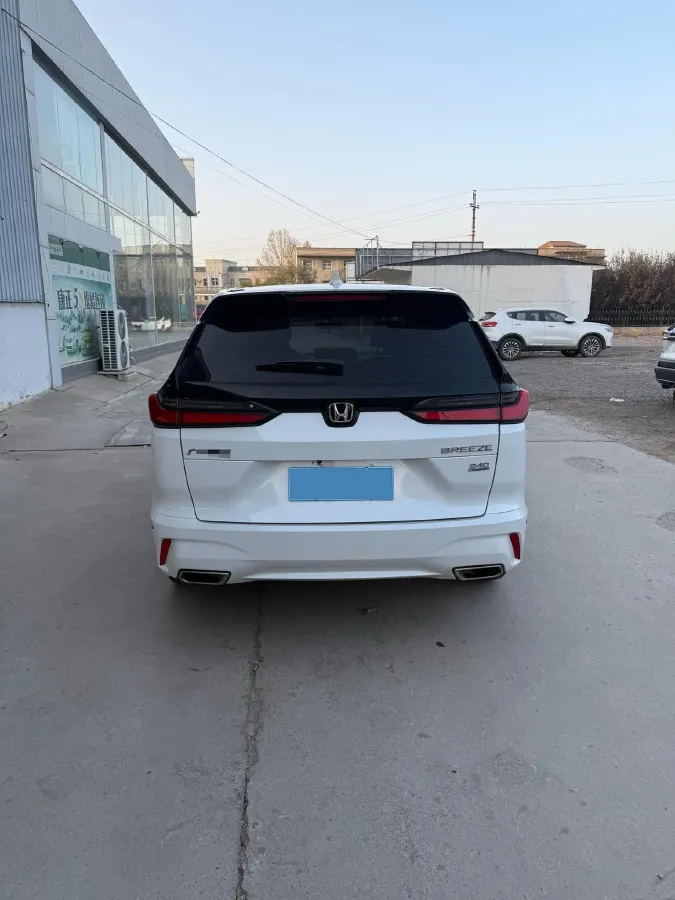 2025 Honda Breeze 1.5T 193HP L4 CVT,autocango,china used car exporter,china ev exporter,chinese used car exporter,chinese used ev exporter