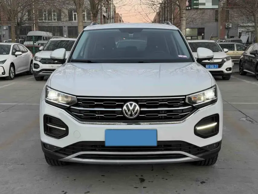 2021 VOLKSWAGEN TAYRON thumbnail 2