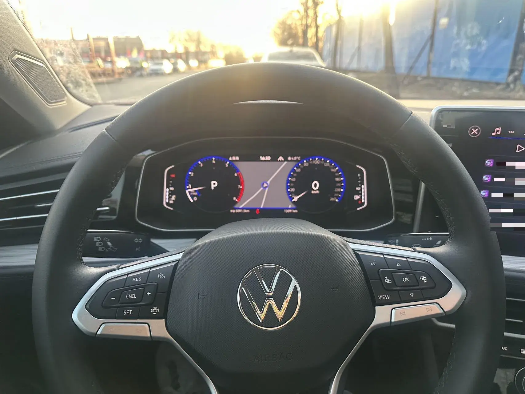 2023 VOLKSWAGEN SAGITAR thumbnail 2