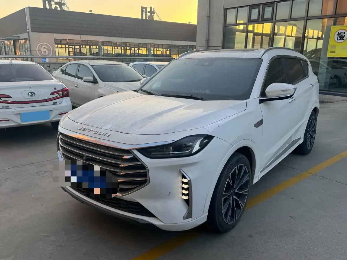 2021 Jetour X70 Plus 1.6T 197HP L4 7DCT