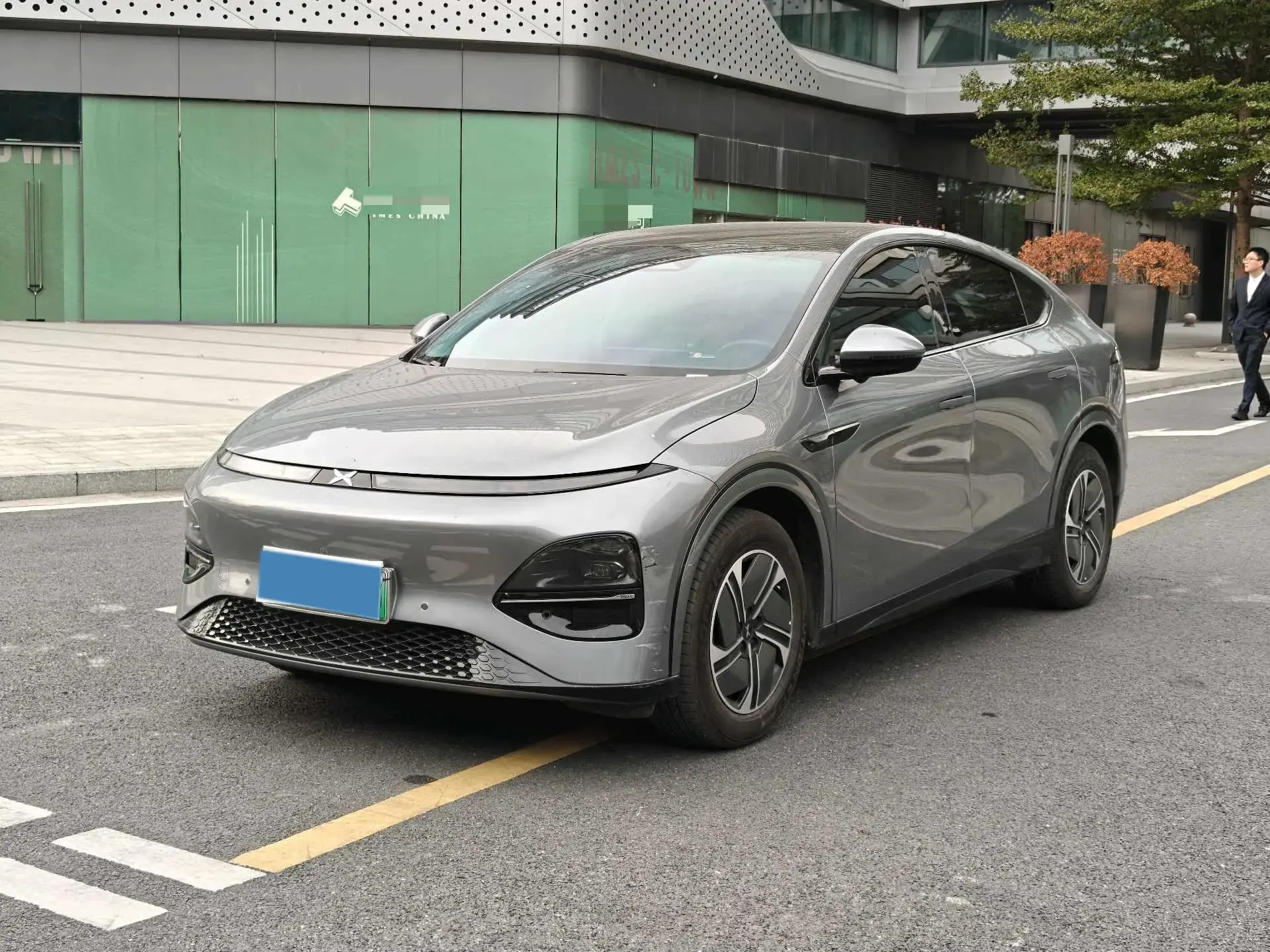 2023 XPENG G6 view 1