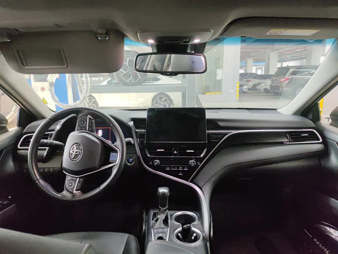 2021 Toyota Camry 2.5L 209HP L4 8AT,autocango,china used car exporter,china ev exporter,chinese used car exporter,chinese used ev exporter