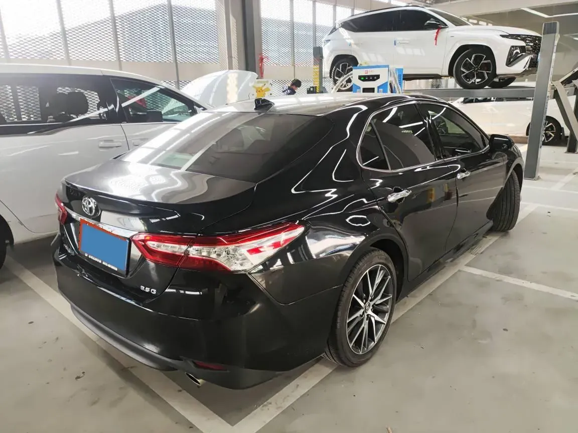 2021 Toyota Camry 2.5L 209HP L4 8AT,autocango,china used car exporter,china ev exporter,chinese used car exporter,chinese used ev exporter